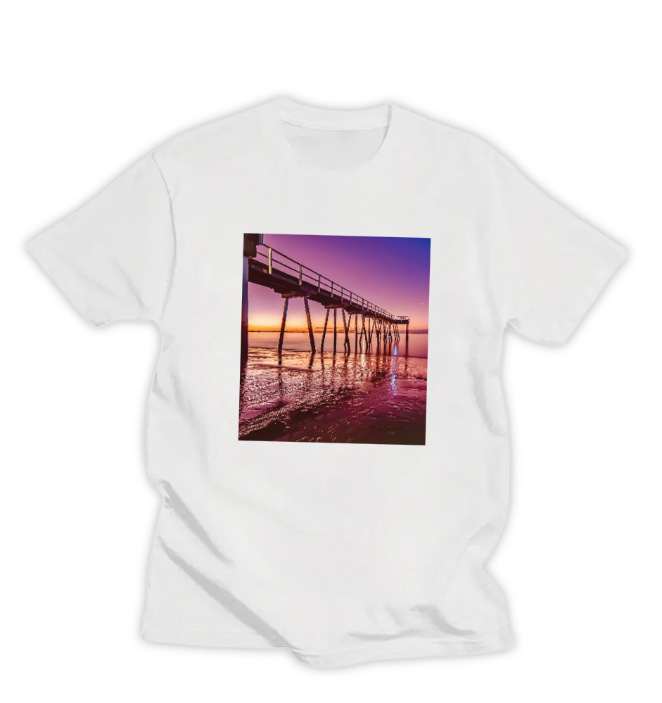 MAGENTA AT DUSK, UNISEX T-SHIRT