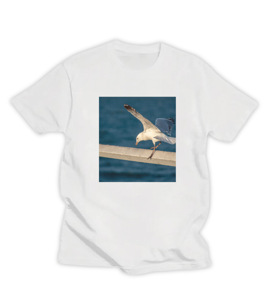 BIRD ON RAIL, UNISEX T-SHIRT