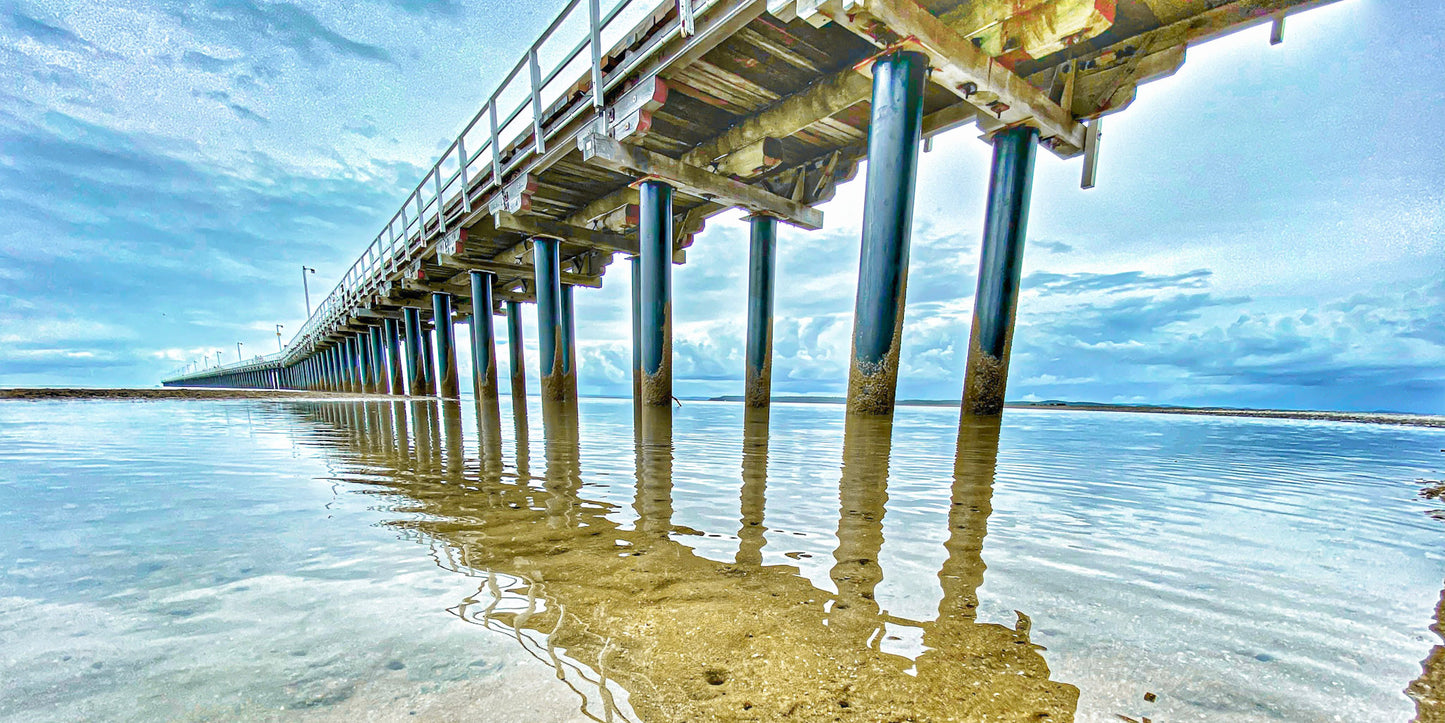 METALLIC BLUE PIER BEACH TOWEL