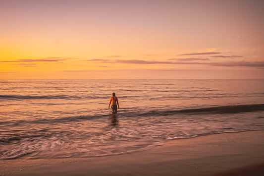 DIP AT SUNSET 1 HAND TOWEL