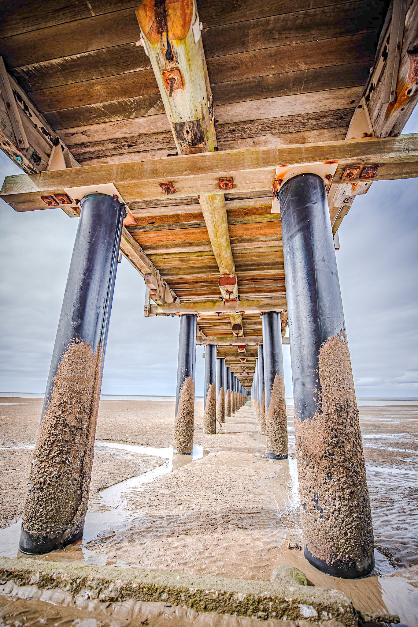 GRANDSTAND PIER 2