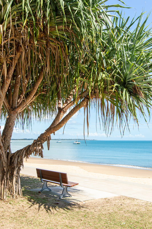 PANDANUS VIEW HAND TOWEL