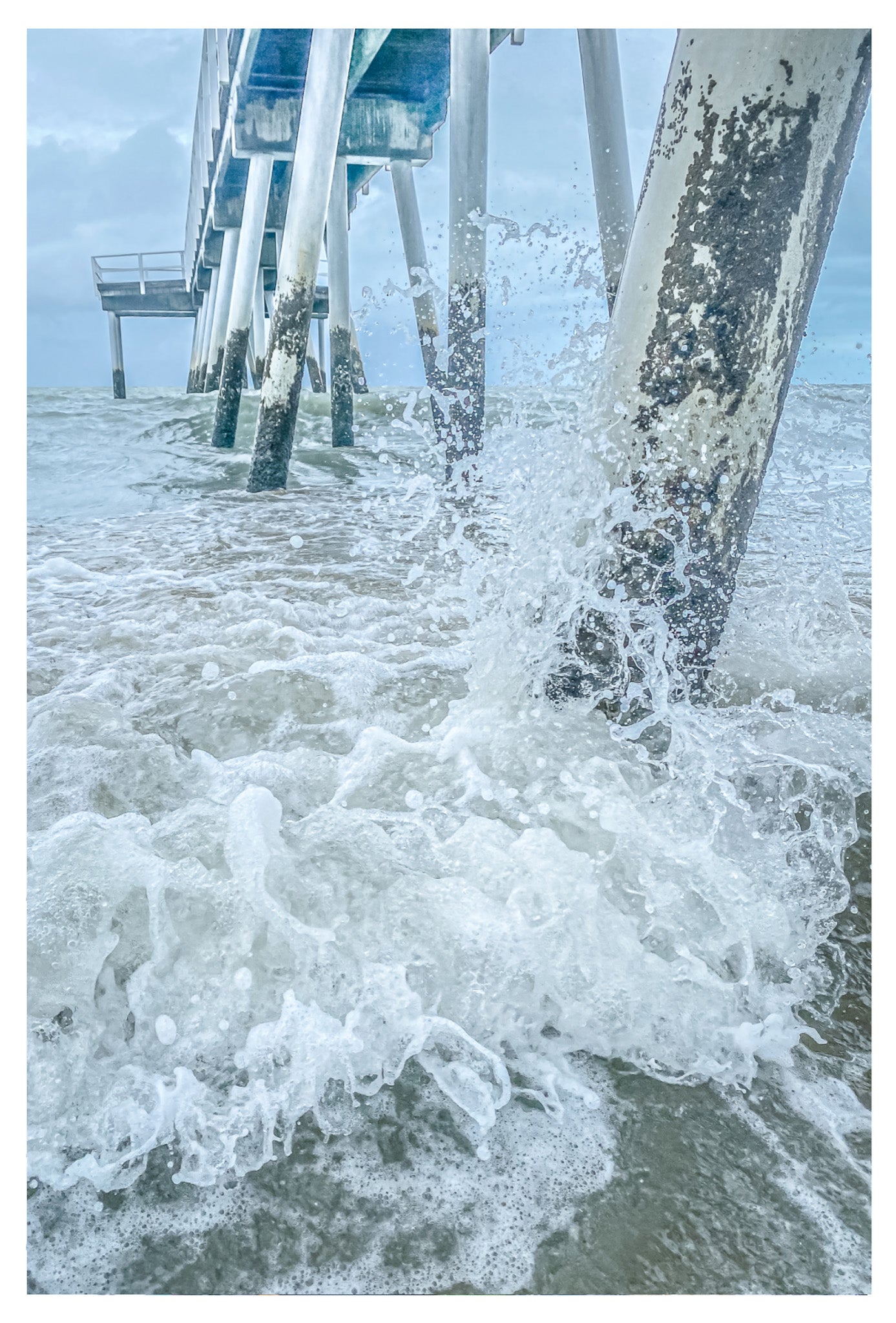 WAVE FIZZ UNDER JETTY GREETING CARD