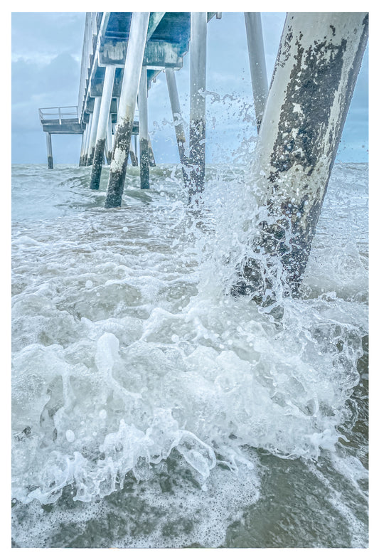 WAVE FIZZ UNDER JETTY GREETING CARD