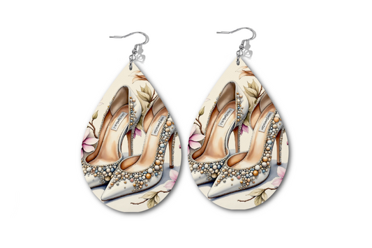 HEELS AND PEARLS WATERDROP EARRINGS