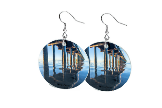 WANDERING AT JULY ROUND EARRINGS