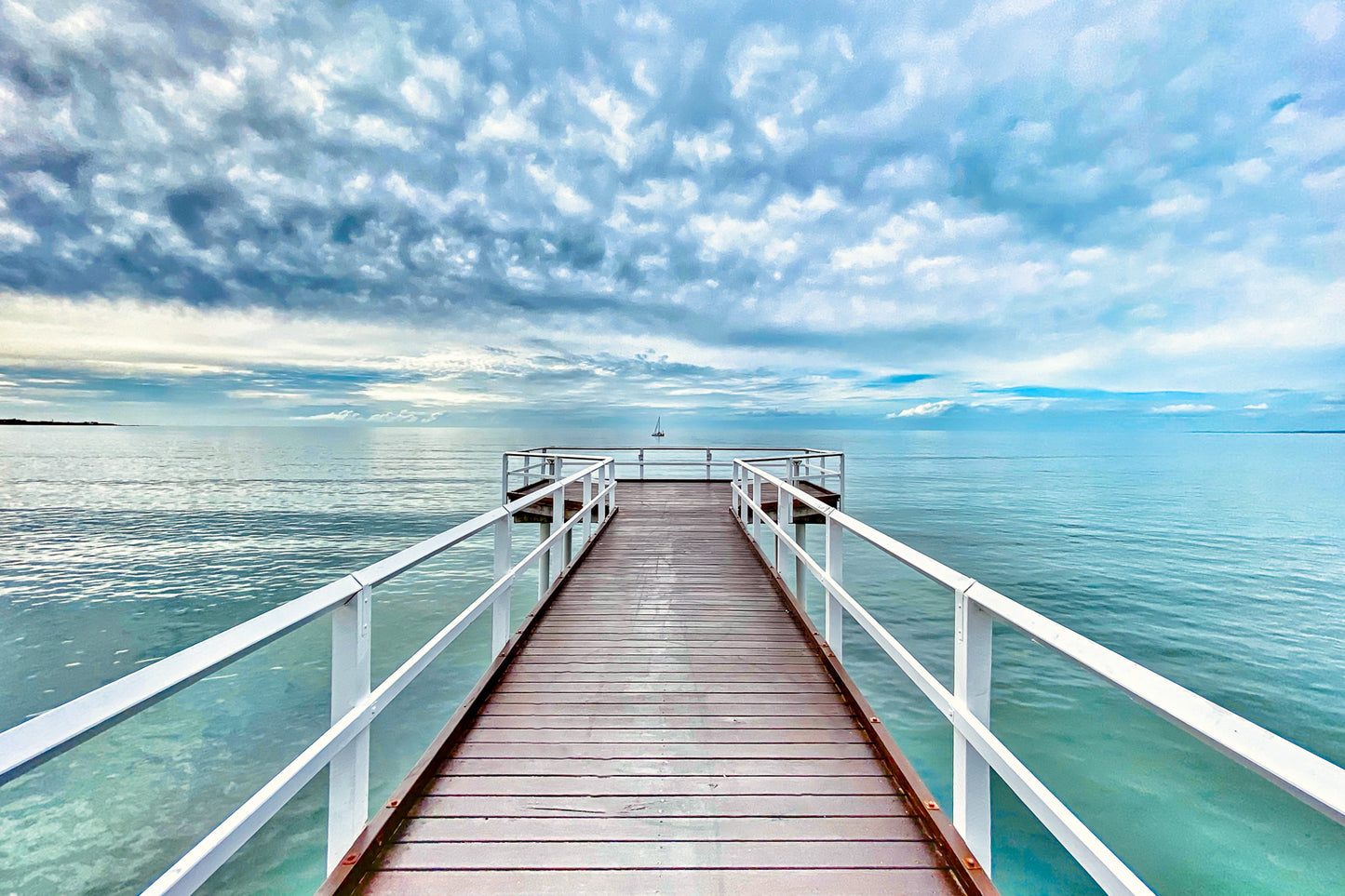 METALLIC BLUE JETTY GREETING CARD