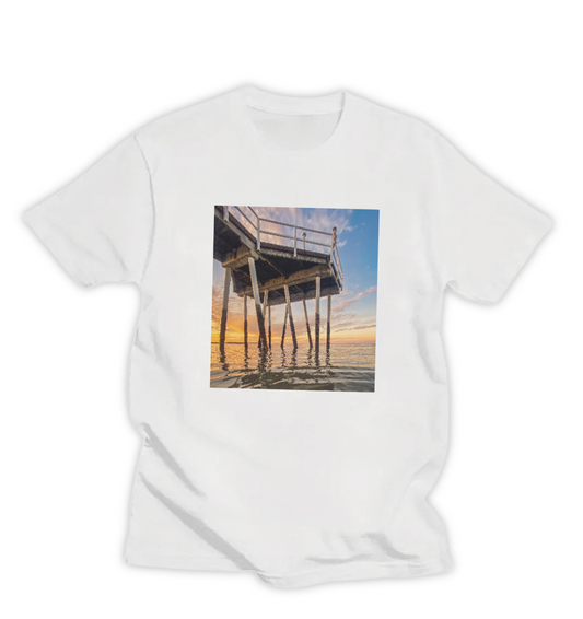 GIRL ON RAIL, UNISEX T-SHIRT